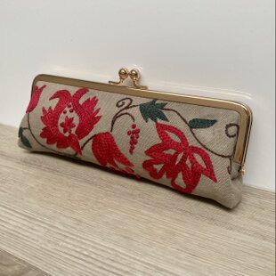 手刺繍ミモザのメガネ、ペンケース | iichi 日々の暮らしを心地よく