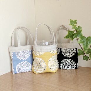 携帯用BOXティッシュケース 北欧刺繍柄 花モチーフ | iichi 日々の