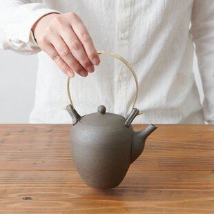 再入荷】真鍮の弦つき急須 焼締め | iichi 日々の暮らしを心地よくする