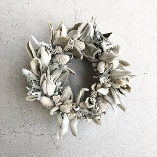 wreath [patina] №1 紅葉残るユーカリとアセビのフライングリース
