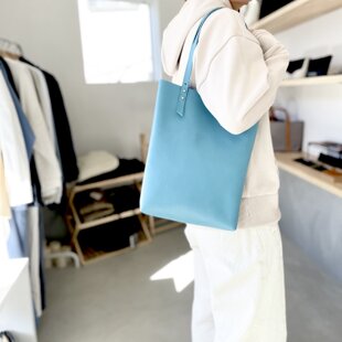 ミナペルホネン、sky flowerのトート | iichi 日々の暮らしを