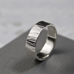 波間に潜る、クジラのリング【Silver925製】【フリーサイズ】 | iichi