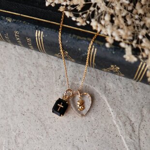 Yndislegt fjólublár necklace：天然石ビーズネックレス