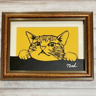 犬の切り絵「プレゼント」 | iichi 日々の暮らしを心地よくする