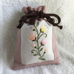 おにぎり巾着（S） | iichi 日々の暮らしを心地よくするハンドメイド
