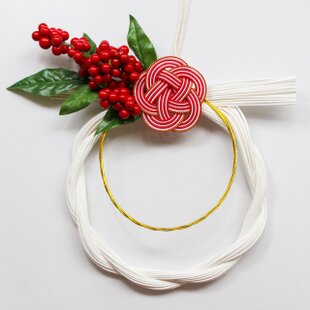 真っ赤なダリアのしめ縄リース 20cm | iichi 日々の暮らしを心地よく