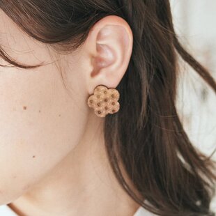 タツノオトシゴピアス/イヤリング | iichi 日々の暮らしを心地よくする