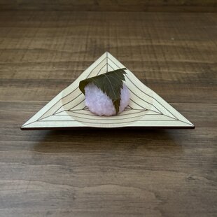 小橋川太郎 9寸深皿（壺屋焼 赤絵） | iichi 日々の暮らしを