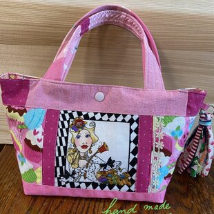 283 ミナペルホネン ハンドメイド トートバッグfield of flower ミナペルホネン minaperhonen mermaid sky flower ハンドメイド ミニ