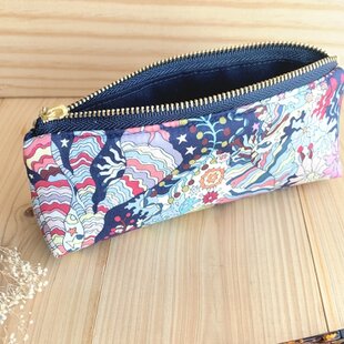 シロクマの王様 ラミネートペンケース ネイビー | iichi 日々の暮らし