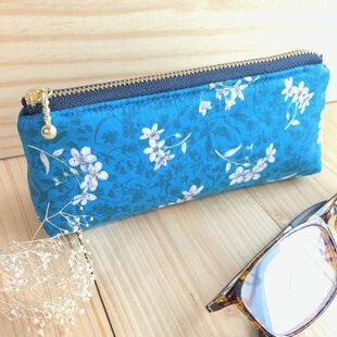 手刺繍ミモザのミニがま口 | iichi 日々の暮らしを心地よくする