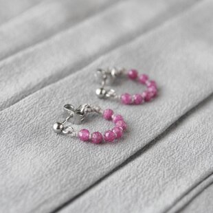 送料無料】赤いタータンチェックのくるみボタンピアス18mm | iichi
