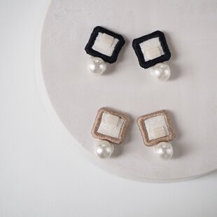 agete 花びら　透かしピアス ピアス 花 フラワー 透かし 一粒 1粒 小さめ | iichi 日々の