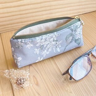 手刺繍ミモザのミニがま口 | iichi 日々の暮らしを心地よくする