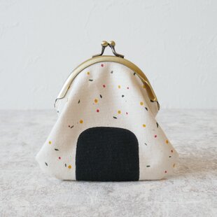 シマエナガ】がま口財布 | iichi 日々の暮らしを心地よくする