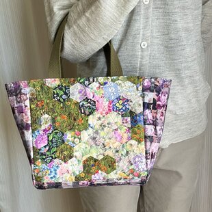特価ﾇﾒ革＊ﾄｰﾄﾊﾞｯｸﾞ【ﾅﾁｭﾗﾙ】＊A4がちょうど入るサイズ＊普段使いにお