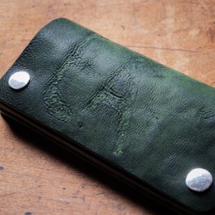 △OVER 自慢したくなる涼しげ顔ピンク「オーバーフラップ 長財布