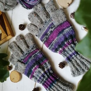 ハンドメイド　手袋　定価19000円 手編み手袋 ＃39 | iichi 日々の暮らしを心地よくするハンドメイドや