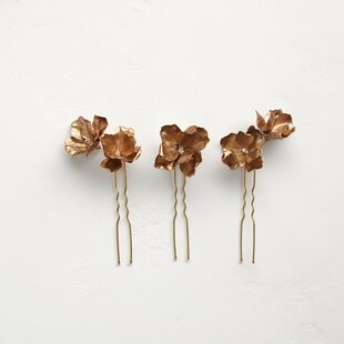 木蓮の花のかんざし - 伝統と現代の美が融合した逸品 K204 | iichi 