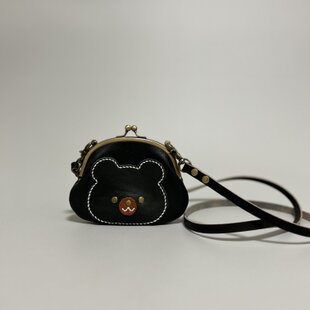 手刺繍のがま口『鳥と草花』財布・ポーチ【受注生産】 | iichi