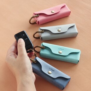 キーサコッシュ | iichi 日々の暮らしを心地よくするハンドメイドや