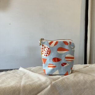 すみれとうさぎのポーチ | iichi 日々の暮らしを心地よくする