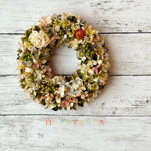 ミモザたっぷりナチュラルリース | iichi 日々の暮らしを心地よくする ミモザたっぷりナチュラルリース | iichi 日々の暮らしを心地よくする