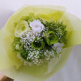 プリザーブドフラワーのボックスアレンジ「紫蘭」 | iichi 日々の