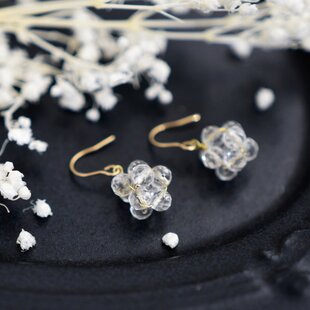 14kgf☆淡水ケシパール 花びらピアス | iichi 日々の暮らしを心地よく