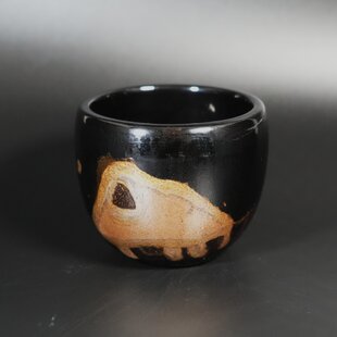 輪島塗ぐい吞み 溜塗 椿蒔絵 | iichi 日々の暮らしを心地よくする