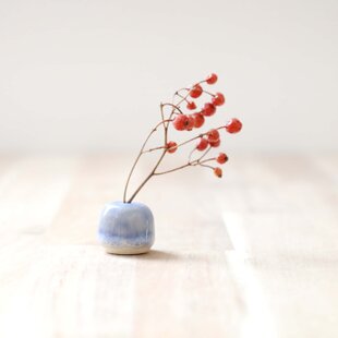 ミニ一輪挿し 青白磁しのぎ瓶 | iichi 日々の暮らしを心地よくする