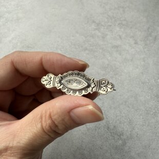ブローチの通販（36ページ目） | iichi 日々の暮らしを心地よく