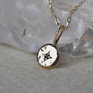純金の小さな三日月ペンダントトップ◇K24 Pure Gold Crescent Pendant 