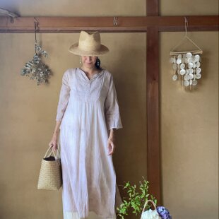 大人ガーリーなエプロンカシュクールワンピース-フレンチリネン/オフ
