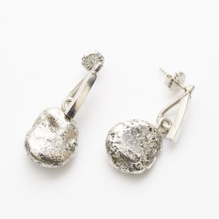 プラチナ ティアドロップ デザインピアス 0.20ct 天然ダイヤモンド
