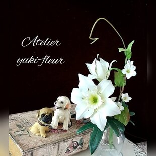 専用ハンドメイド／薔薇雑貨／クレイフラワーアレンジメント／オブジェ／粘土 ☆クレイフラワー作品（薔薇とティータイム）☆ | iichi 日々の暮らし
