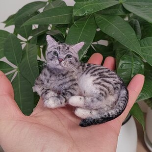 ☆受注制作 羊毛フェルトのパステル三毛子猫 | iichi 日々の暮らしを