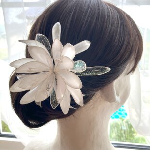 ike】糸と石のレジンヘアゴム | iichi 日々の暮らしを心地よくする