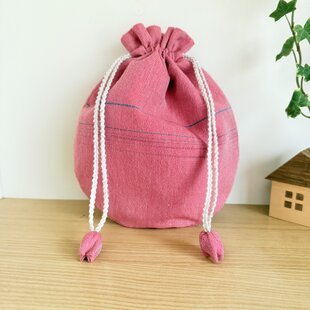 可愛い白猫のミニ巾着（ピンク花柄） | iichi 日々の暮らしを心地よく