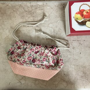 薔薇*リボン刺繍*巾着*ポーチ*リネン*ピンク*アンティークレース