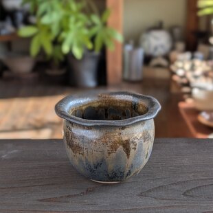 加藤五陶兵衛造 織部茶碗 | iichi 日々の暮らしを心地よくする