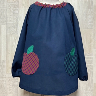 前開きスモック 130 グレー×紺リボン | iichi 日々の暮らしを心地よく