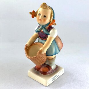 陶器人形 フンメルHummel ゲーベル社Geobel 小さなお手伝いさん