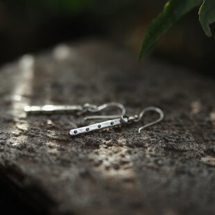 クォーツピアス / 14KGF / 水晶 | iichi 日々の暮らしを心地よくする