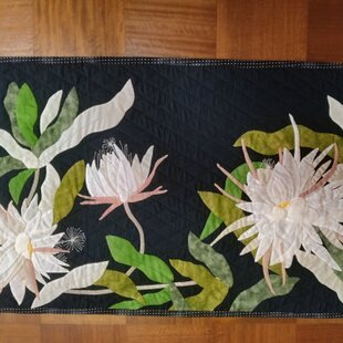 パッチワークキルト タペストリー 【チューリップ】花 壁掛け ステンド