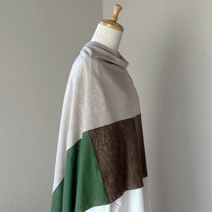 sold ふわふわ♡スヌード エクリュ 手編み＋ 絵画なパッチワーク