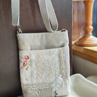 アンティーク*リネン*刺繍*ショルダーバッグ | iichi 日々の暮らしを