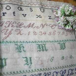 刺繍テーブルクロス | iichi 日々の暮らしを心地よくするハンドメイド
