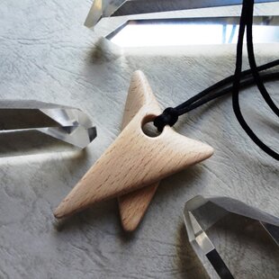 トリニトロトルエン ネックレス 化学式®アクセサリー | iichi 日々の