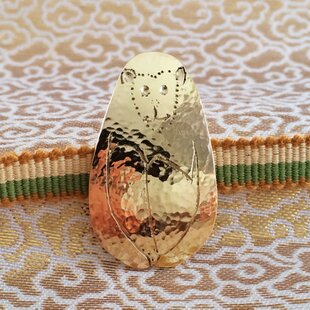 瓢箪…からの駒の根付 | iichi 日々の暮らしを心地よくするハンドメイド